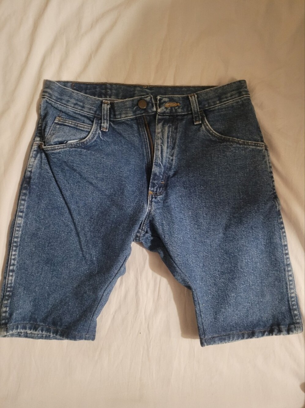 Wrangler Men’s Denim Shorts in Blue Wash